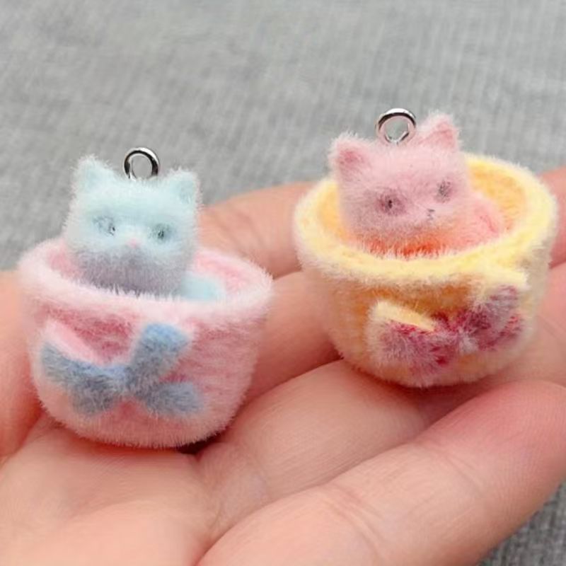 Jewelry Making With Resin - 4 قطع من قلادات القطط ثلاثية